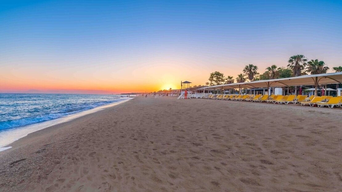 Labranda Excelsior Side